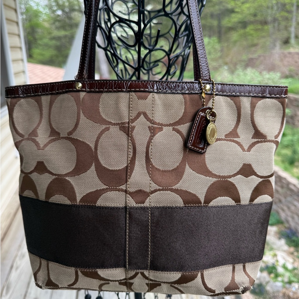 Coach Signature Gallery‎ Tote Brown Tan Jacquard Leather Stripe Bag L0667-10124